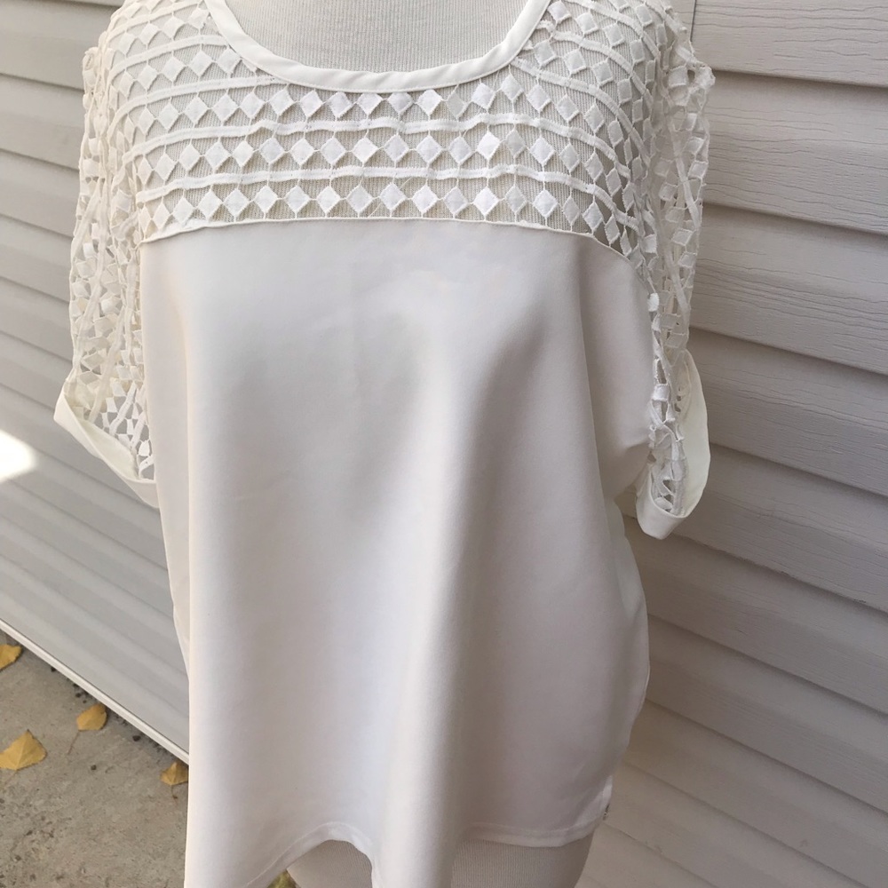 2X Curve Revolution Cut-out Top